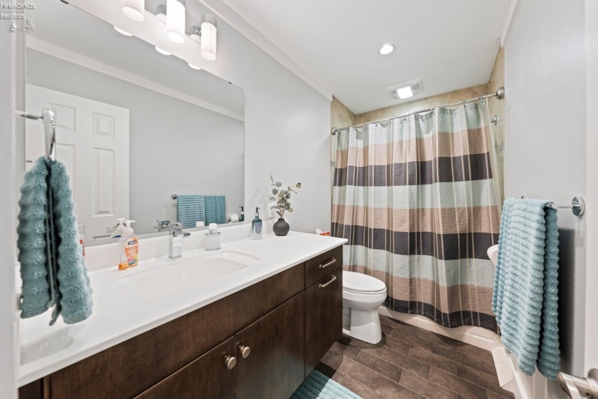 1130 By The Shores Drive, Huron, 44839, 4 Bedroom Bedrooms, ,4 BathroomBathrooms,Residential,For Sale,By The Shores,20263886