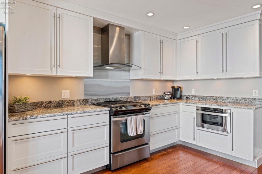 1130 By The Shores Drive, Huron, 44839, 4 Bedroom Bedrooms, ,4 BathroomBathrooms,Residential,For Sale,By The Shores,20263886