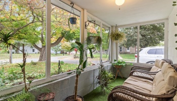 28 Woodlawn Avenue, Norwalk, 44857, 2 Bedroom Bedrooms, ,1 BathroomBathrooms,Residential,For Sale,Woodlawn,20264156