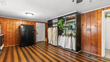 28 Woodlawn Avenue, Norwalk, 44857, 2 Bedroom Bedrooms, ,1 BathroomBathrooms,Residential,For Sale,Woodlawn,20264156
