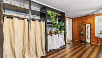 28 Woodlawn Avenue, Norwalk, 44857, 2 Bedroom Bedrooms, ,1 BathroomBathrooms,Residential,For Sale,Woodlawn,20264156