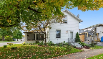 28 Woodlawn Avenue, Norwalk, 44857, 2 Bedroom Bedrooms, ,1 BathroomBathrooms,Residential,For Sale,Woodlawn,20264156