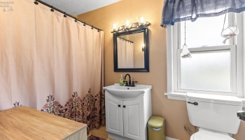 28 Woodlawn Avenue, Norwalk, 44857, 2 Bedroom Bedrooms, ,1 BathroomBathrooms,Residential,For Sale,Woodlawn,20264156