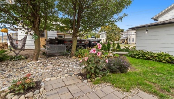 28 Woodlawn Avenue, Norwalk, 44857, 2 Bedroom Bedrooms, ,1 BathroomBathrooms,Residential,For Sale,Woodlawn,20264156