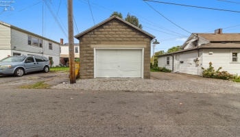 28 Woodlawn Avenue, Norwalk, 44857, 2 Bedroom Bedrooms, ,1 BathroomBathrooms,Residential,For Sale,Woodlawn,20264156