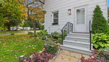 28 Woodlawn Avenue, Norwalk, 44857, 2 Bedroom Bedrooms, ,1 BathroomBathrooms,Residential,For Sale,Woodlawn,20264156