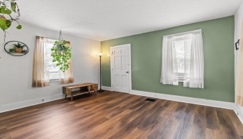 28 Woodlawn Avenue, Norwalk, 44857, 2 Bedroom Bedrooms, ,1 BathroomBathrooms,Residential,For Sale,Woodlawn,20264156