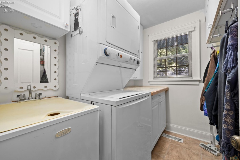 5007 Cleveland Road, Huron, 44839, 4 Bedroom Bedrooms, ,4 BathroomBathrooms,Residential,For Sale,Cleveland,20263946
