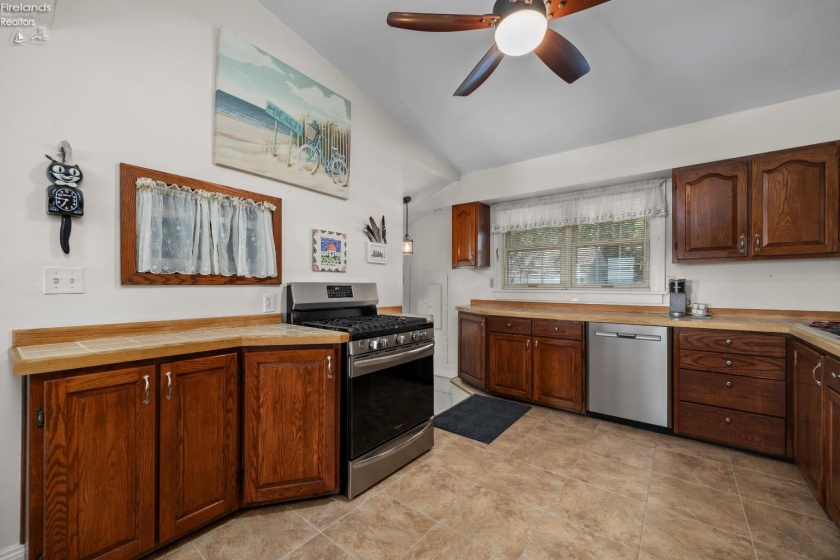 5007 Cleveland Road, Huron, 44839, 4 Bedroom Bedrooms, ,4 BathroomBathrooms,Residential,For Sale,Cleveland,20263946