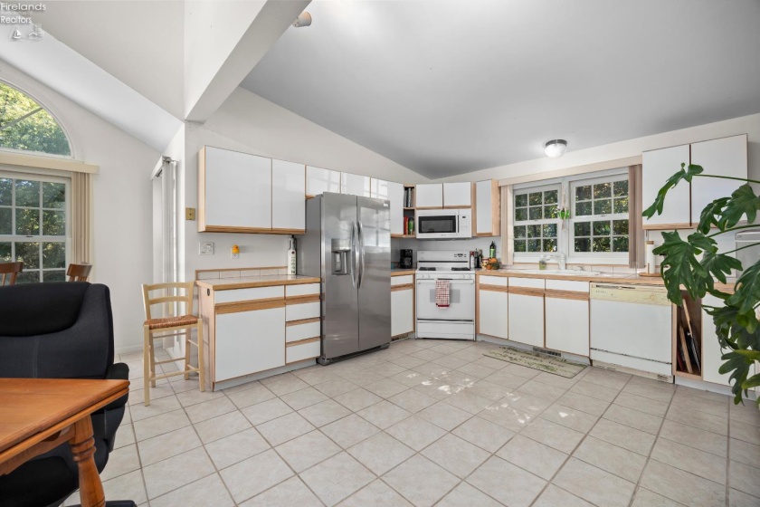 5007 Cleveland Road, Huron, 44839, 4 Bedroom Bedrooms, ,4 BathroomBathrooms,Residential,For Sale,Cleveland,20263946