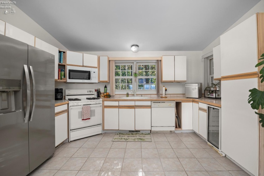 5007 Cleveland Road, Huron, 44839, 4 Bedroom Bedrooms, ,4 BathroomBathrooms,Residential,For Sale,Cleveland,20263946