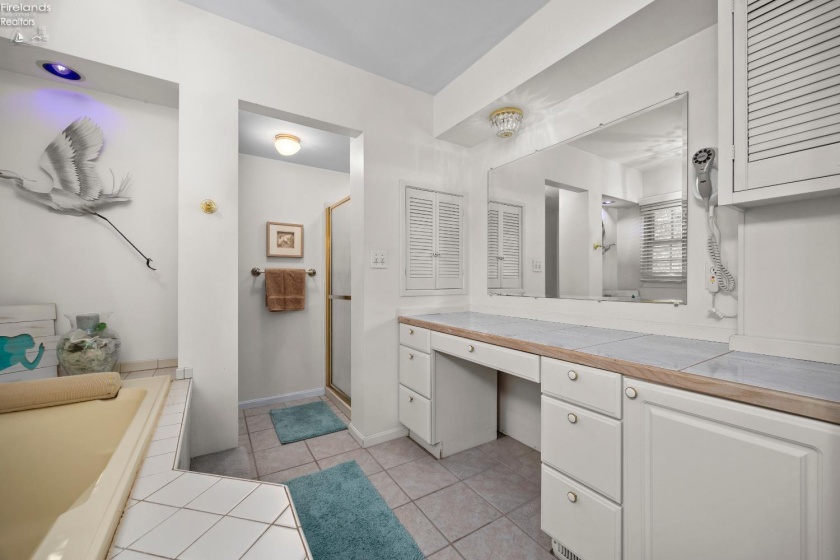 5007 Cleveland Road, Huron, 44839, 4 Bedroom Bedrooms, ,4 BathroomBathrooms,Residential,For Sale,Cleveland,20263946