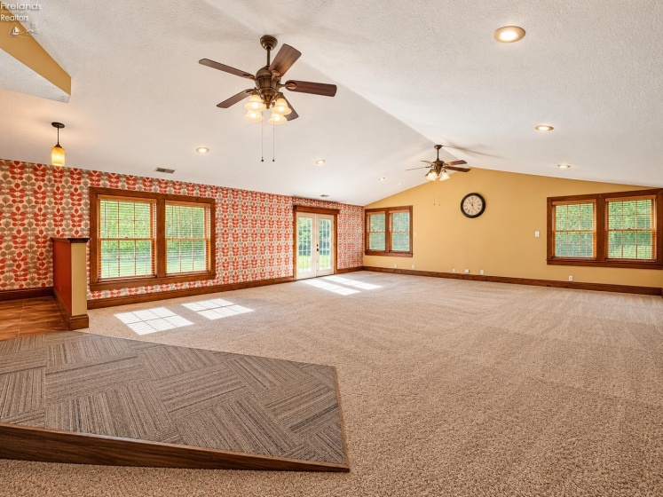86 Corwin Street, Norwalk, 44857, 3 Bedroom Bedrooms, ,3 BathroomBathrooms,Residential,For Sale,Corwin,20264054
