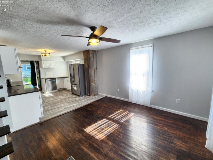 428 Pearl Street, Sandusky, 44870, 3 Bedroom Bedrooms, ,2 BathroomBathrooms,Residential,For Sale,Pearl,20264160