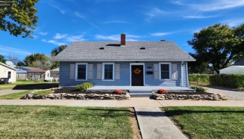 428 Pearl Street, Sandusky, 44870, 3 Bedroom Bedrooms, ,2 BathroomBathrooms,Residential,For Sale,Pearl,20264160