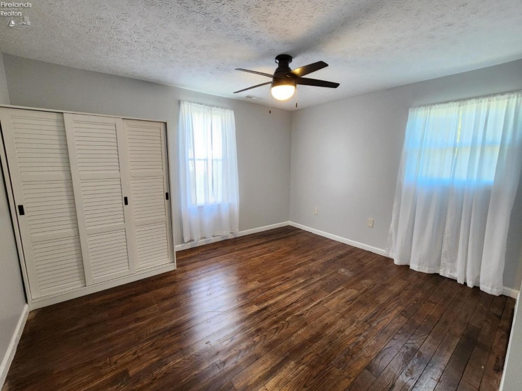 428 Pearl Street, Sandusky, 44870, 3 Bedroom Bedrooms, ,2 BathroomBathrooms,Residential,For Sale,Pearl,20264160