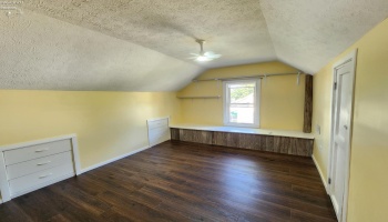 428 Pearl Street, Sandusky, 44870, 3 Bedroom Bedrooms, ,2 BathroomBathrooms,Residential,For Sale,Pearl,20264160