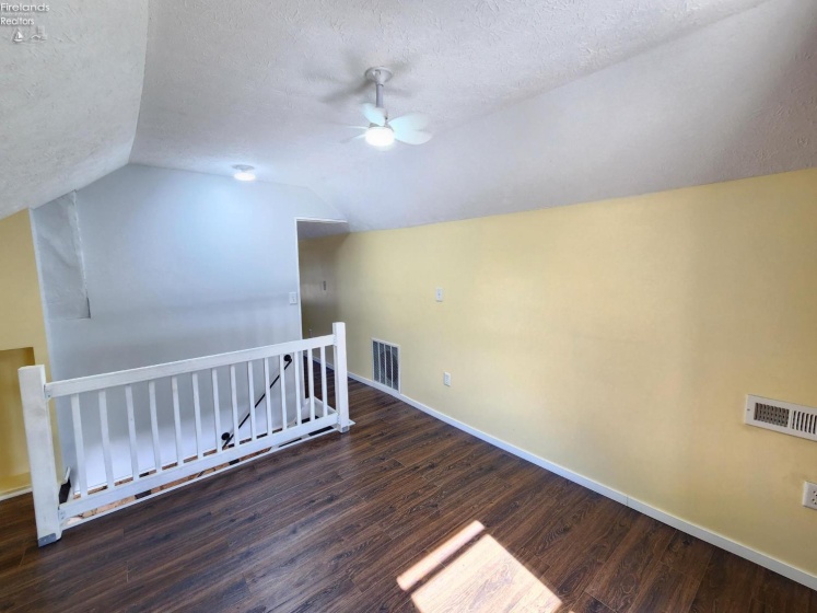 428 Pearl Street, Sandusky, 44870, 3 Bedroom Bedrooms, ,2 BathroomBathrooms,Residential,For Sale,Pearl,20264160