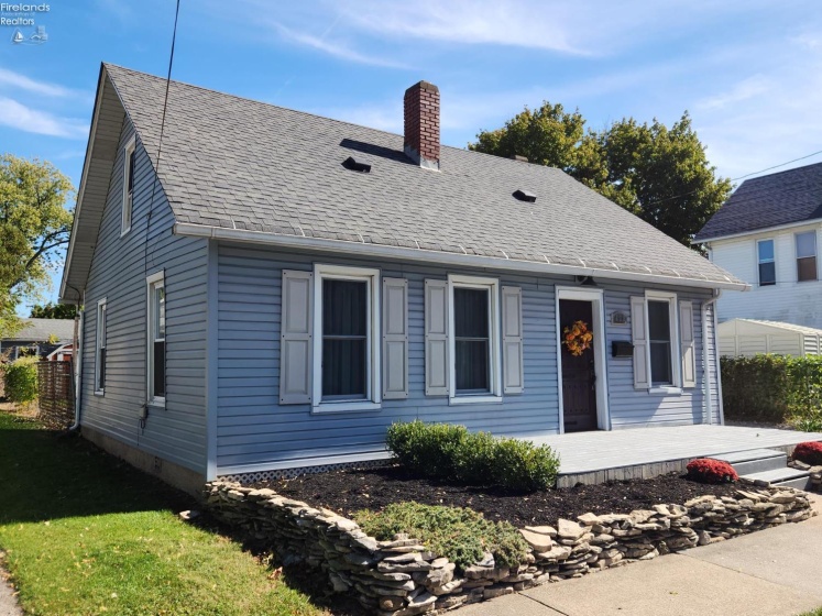 428 Pearl Street, Sandusky, 44870, 3 Bedroom Bedrooms, ,2 BathroomBathrooms,Residential,For Sale,Pearl,20264160