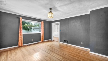 2219 Portsmouth Ave, Toledo, 43616, 3 Bedroom Bedrooms, ,1 BathroomBathrooms,Residential,For Sale,Portsmouth Ave,20264184 2219 Portsmouth Ave, Toledo, 43616, 3 Bedroom Bedrooms, ,1 BathroomBathrooms,Residential,For Sale,Portsmouth Ave,20264184
