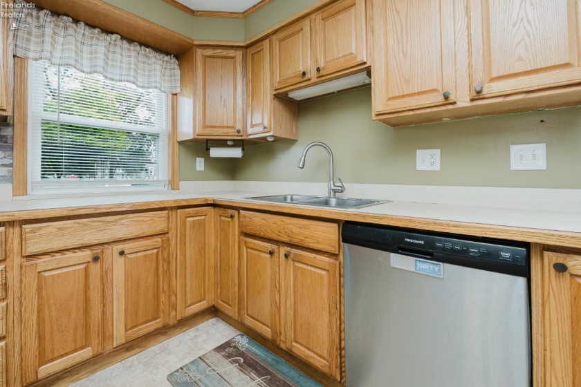 320 Goodrich Road, Bellevue, 44811, 3 Bedroom Bedrooms, ,1 BathroomBathrooms,Residential,For Sale,Goodrich,20264188