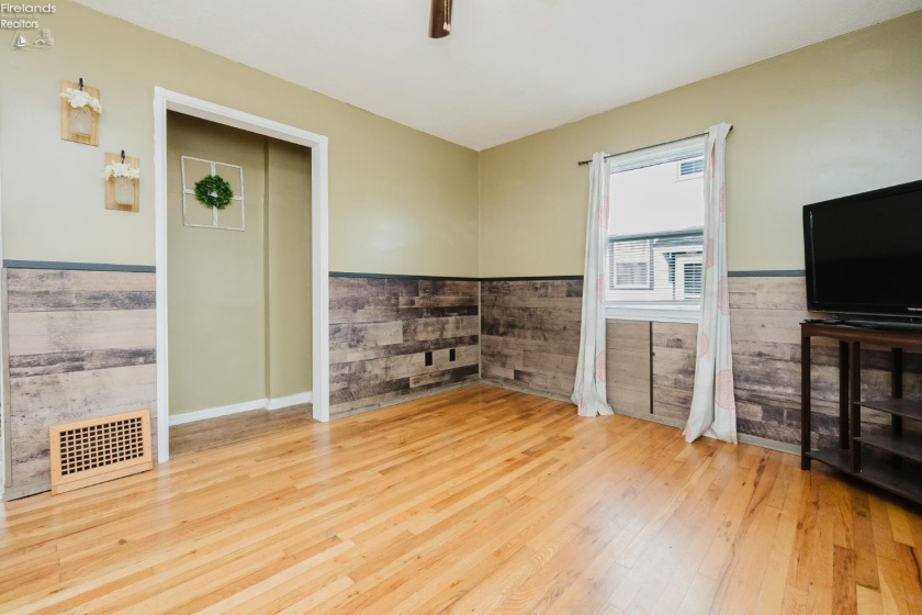 320 Goodrich Road, Bellevue, 44811, 3 Bedroom Bedrooms, ,1 BathroomBathrooms,Residential,For Sale,Goodrich,20264188