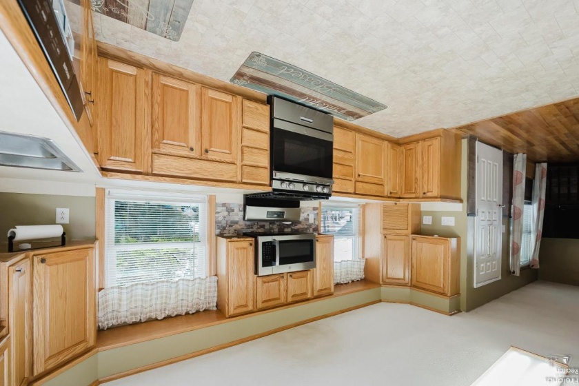 320 Goodrich Road, Bellevue, 44811, 3 Bedroom Bedrooms, ,1 BathroomBathrooms,Residential,For Sale,Goodrich,20264188
