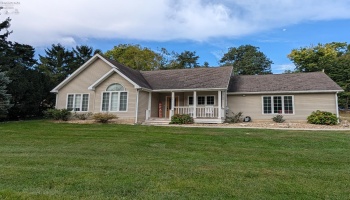 627 Catawba Road, Port Clinton, 43452, 3 Bedroom Bedrooms, ,2 BathroomBathrooms,Residential,For Sale,Catawba,20264027