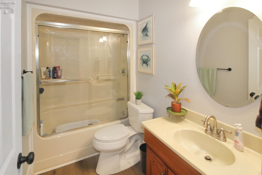 627 Catawba Road, Port Clinton, 43452, 3 Bedroom Bedrooms, ,2 BathroomBathrooms,Residential,For Sale,Catawba,20264027
