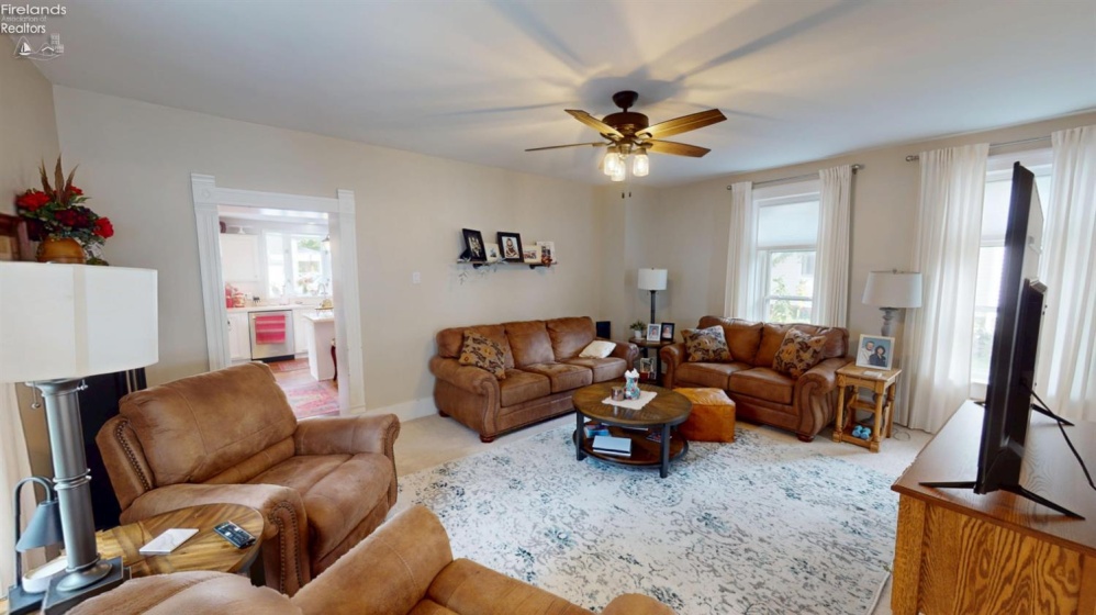 423 Clinton Street, Elmore, 43416, 2 Bedroom Bedrooms, ,2 BathroomBathrooms,Residential,For Sale,Clinton,20264145