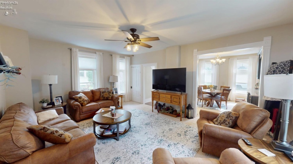423 Clinton Street, Elmore, 43416, 2 Bedroom Bedrooms, ,2 BathroomBathrooms,Residential,For Sale,Clinton,20264145
