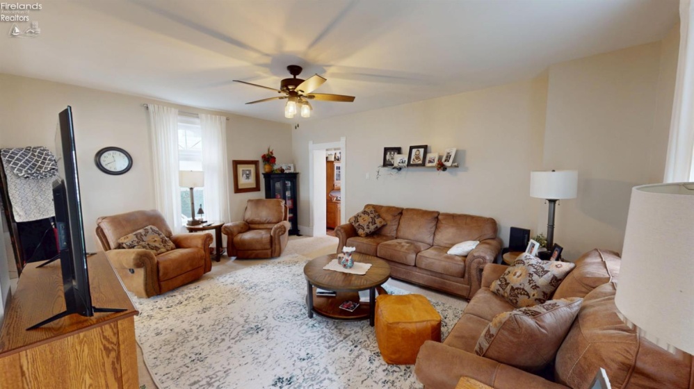 423 Clinton Street, Elmore, 43416, 2 Bedroom Bedrooms, ,2 BathroomBathrooms,Residential,For Sale,Clinton,20264145