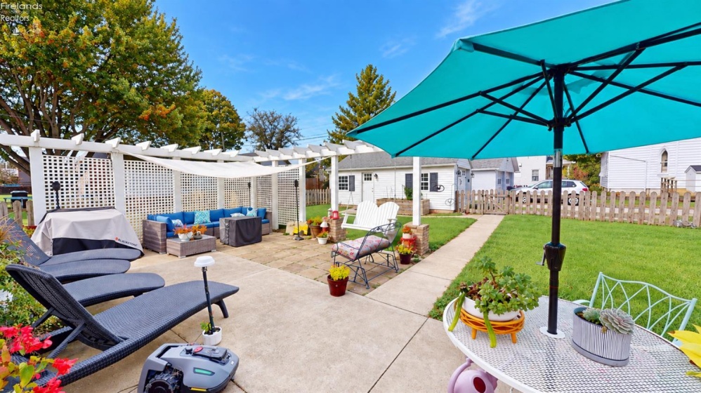 423 Clinton Street, Elmore, 43416, 2 Bedroom Bedrooms, ,2 BathroomBathrooms,Residential,For Sale,Clinton,20264145