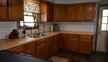 407 Herrick Avenue, Wellington, 44090, 3 Bedroom Bedrooms, ,1 BathroomBathrooms,Residential,For Sale,Herrick,20264210 407 Herrick Avenue, Wellington, 44090, 3 Bedroom Bedrooms, ,1 BathroomBathrooms,Residential,For Sale,Herrick,20264210