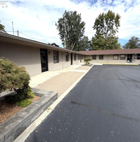 1809 Main Street, Findlay, 45840, ,Commercial For Lease,For Lease,Main,20264216
