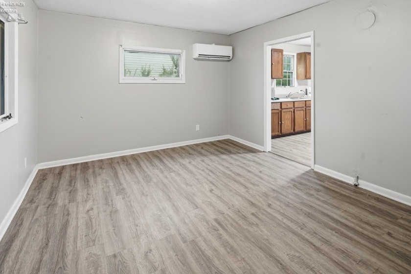 815 Edison Lane, Port Clinton, 43452, ,Multiple Units,For Sale,Edison,20264183