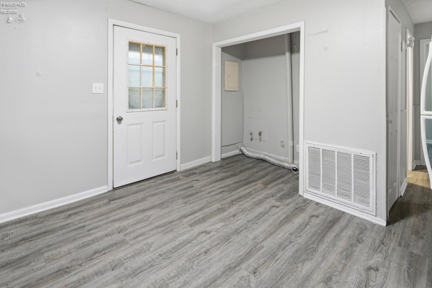 815 Edison Lane, Port Clinton, 43452, ,Multiple Units,For Sale,Edison,20264183