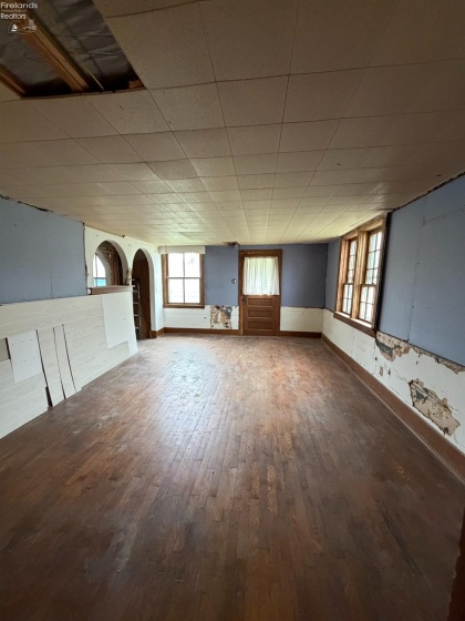 109 Broadway Street, Republic, 44867, 6 Bedroom Bedrooms, ,2 BathroomBathrooms,Residential,For Sale,Broadway,20264224