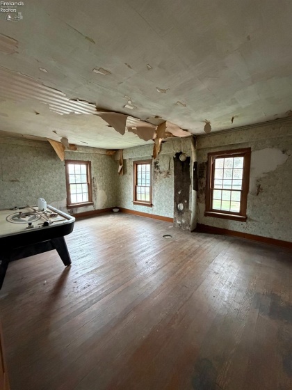 109 Broadway Street, Republic, 44867, 6 Bedroom Bedrooms, ,2 BathroomBathrooms,Residential,For Sale,Broadway,20264224
