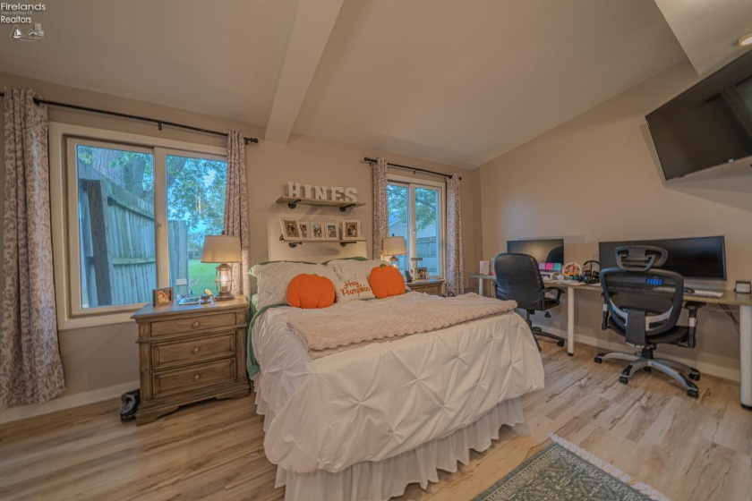 335 Benton Street, Oak Harbor, 43449, 2 Bedroom Bedrooms, ,1 BathroomBathrooms,Residential,For Sale,Benton,20264222