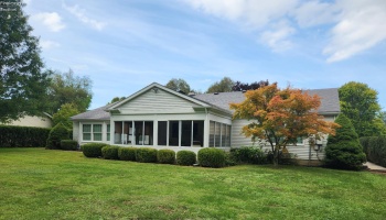 124 Stonyridge Drive, Sandusky, 44870, 3 Bedroom Bedrooms, ,3 BathroomBathrooms,Residential,For Sale,Stonyridge,20263797