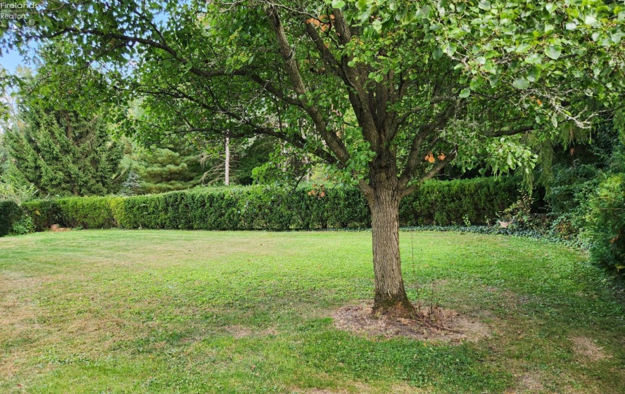 124 Stonyridge Drive, Sandusky, 44870, 3 Bedroom Bedrooms, ,3 BathroomBathrooms,Residential,For Sale,Stonyridge,20263797