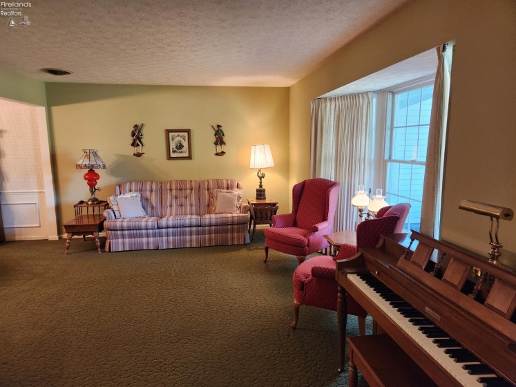 124 Stonyridge Drive, Sandusky, 44870, 3 Bedroom Bedrooms, ,3 BathroomBathrooms,Residential,For Sale,Stonyridge,20263797