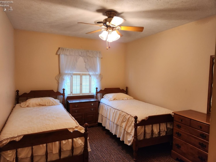 124 Stonyridge Drive, Sandusky, 44870, 3 Bedroom Bedrooms, ,3 BathroomBathrooms,Residential,For Sale,Stonyridge,20263797