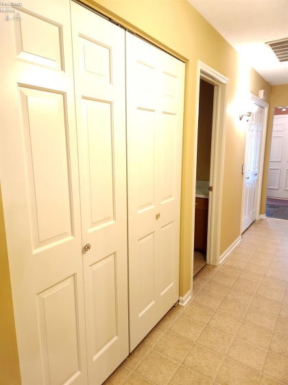 124 Stonyridge Drive, Sandusky, 44870, 3 Bedroom Bedrooms, ,3 BathroomBathrooms,Residential,For Sale,Stonyridge,20263797