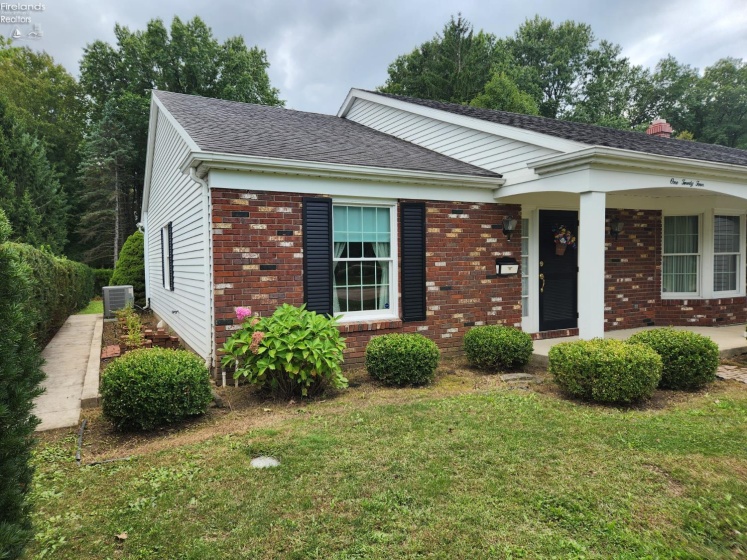 124 Stonyridge Drive, Sandusky, 44870, 3 Bedroom Bedrooms, ,3 BathroomBathrooms,Residential,For Sale,Stonyridge,20263797