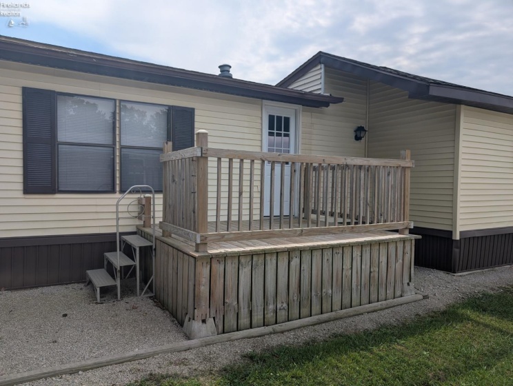 220 Maple Lane, Green Springs, 44836, 2 Bedroom Bedrooms, ,2 BathroomBathrooms,Residential,For Sale,Maple,20263784