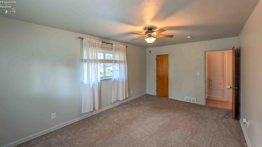 861 Fremont Street, Elmore, 43416, 3 Bedroom Bedrooms, ,2 BathroomBathrooms,Residential,For Sale,Fremont,20264229