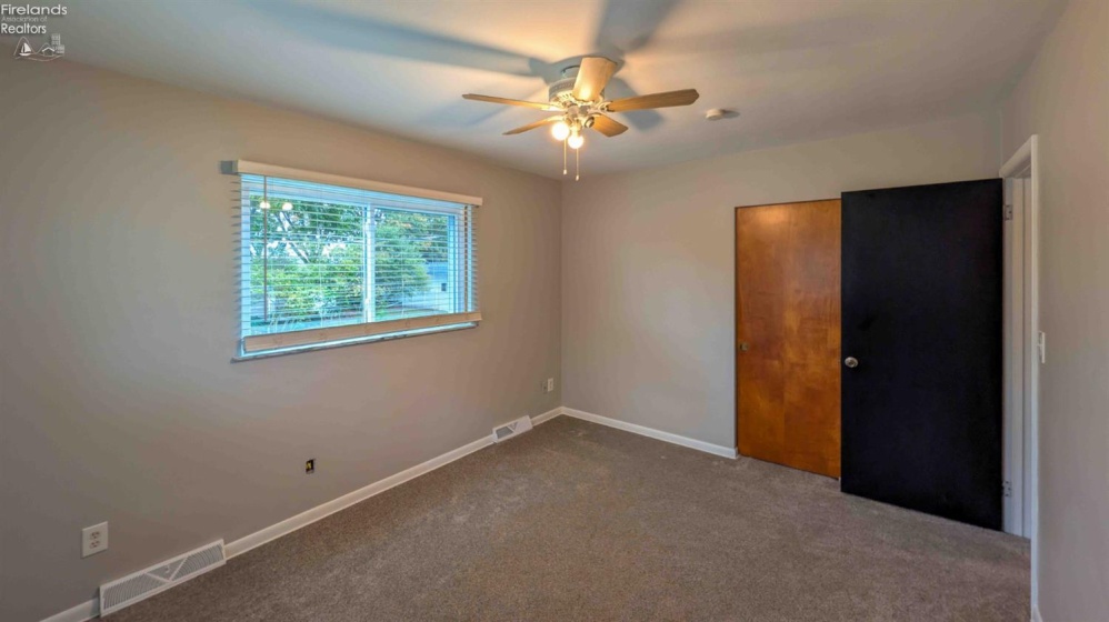 861 Fremont Street, Elmore, 43416, 3 Bedroom Bedrooms, ,2 BathroomBathrooms,Residential,For Sale,Fremont,20264229