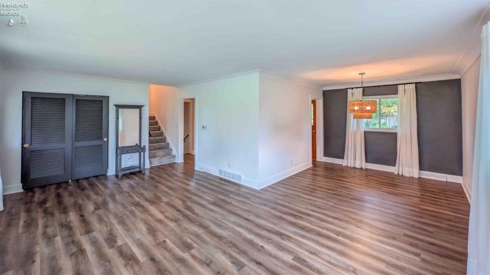 861 Fremont Street, Elmore, 43416, 3 Bedroom Bedrooms, ,2 BathroomBathrooms,Residential,For Sale,Fremont,20264229